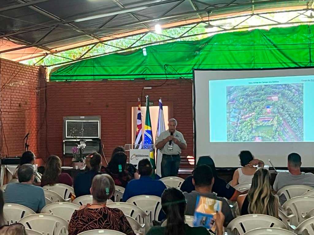 O Primeiro Fórum Regional de Turismo de Andradina e Região teve José Fernandes como um dos palestrantes.