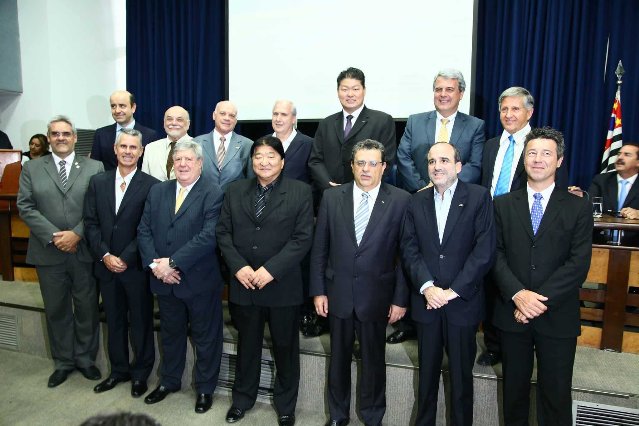 JOSÉ FERNANDES TOMA POSSE COMO VICE-PRESIDENTE DA ABIH-SP