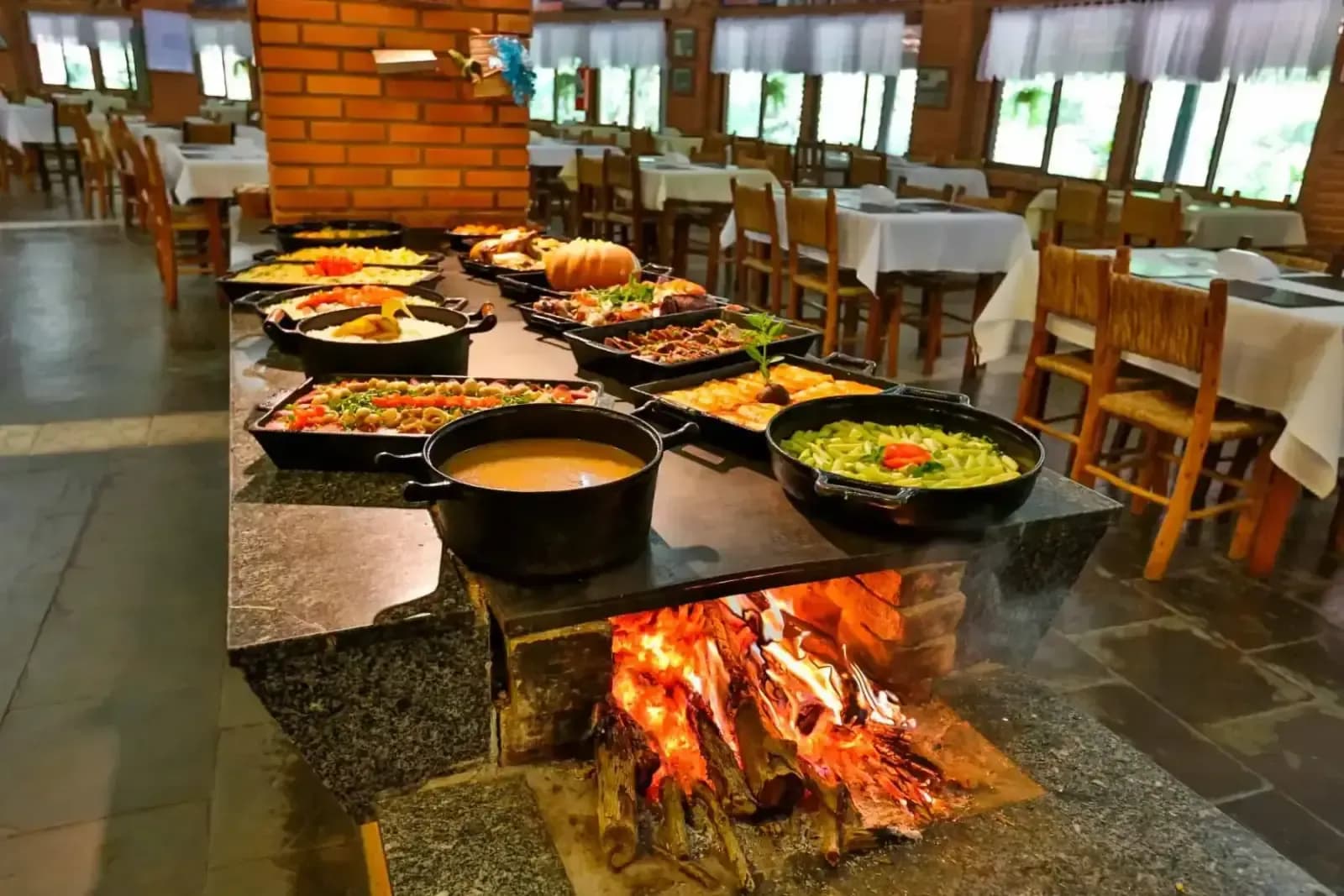 Almoço em buffet no restaurante do Parque dos Sonhos