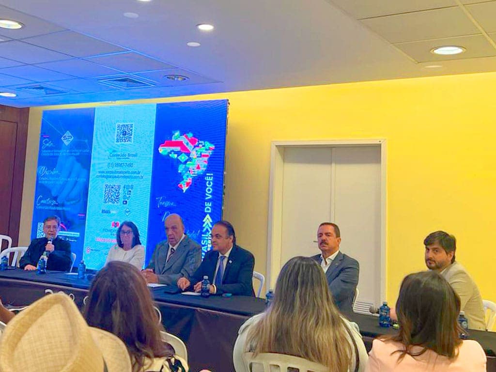 Rede dos Sonhos participa da inauguração do Salão São Paulo de Turismo.