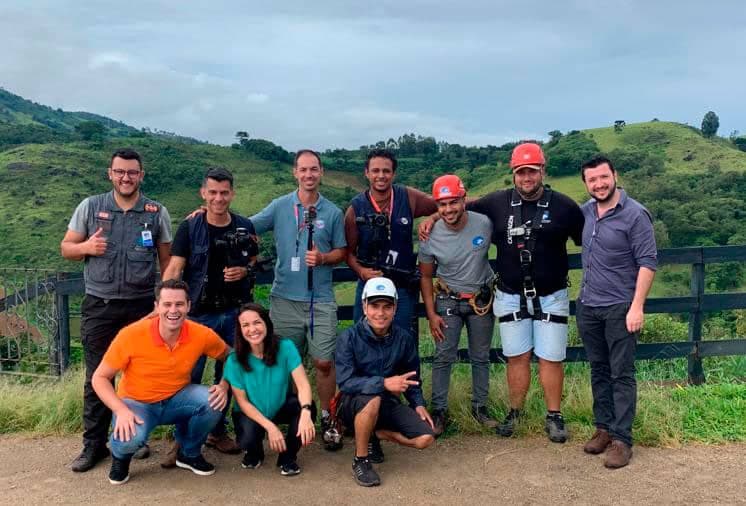 Equipe do “Mais Caminhos” da EPTV se aventura na Tirolesa de 1 km do Parque dos Sonhos