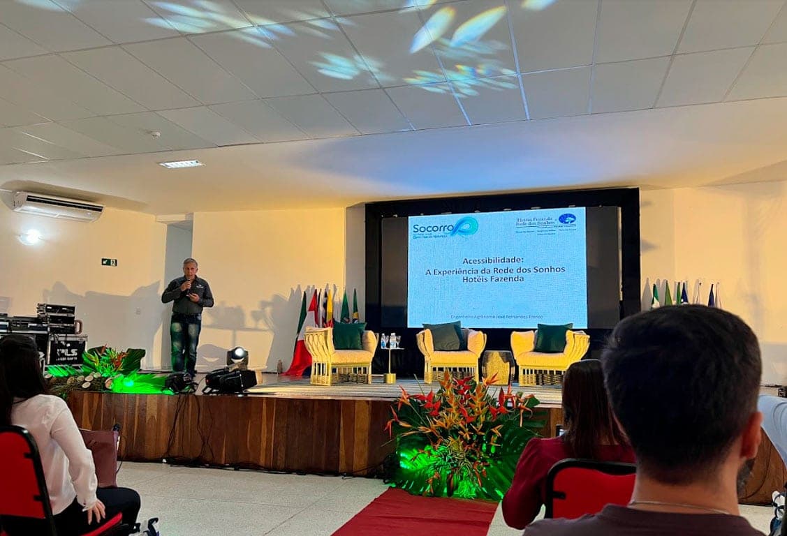 Na Bahia, José Fernandes palestra sobre “Acessibilidade: a experiência da Rede dos Sonhos Hotéis Fazenda e de Socorro”.