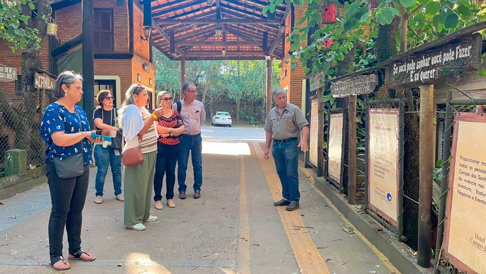 Diretoria de Turismo de Bofete visitam o Campo dos Sonhos para conhecer todo o projeto da Rede dos Sonhos!