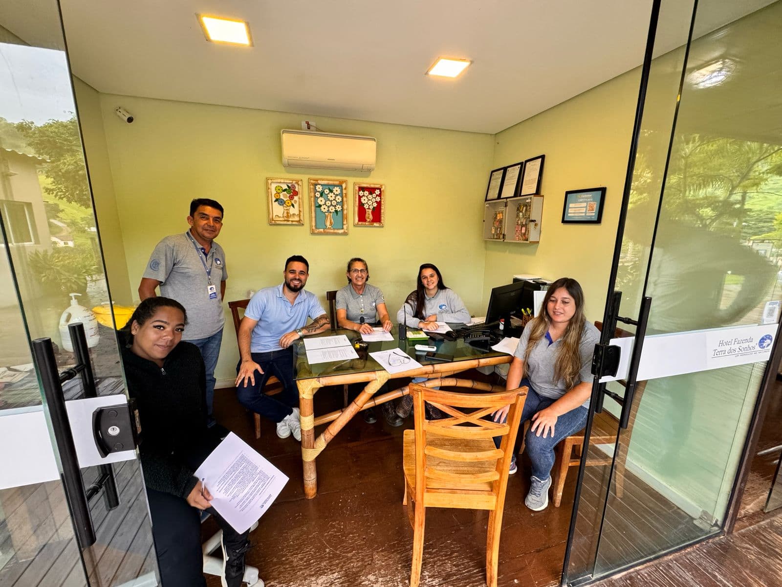 Treinamento da Recepção no Hotel Fazenda Terra dos Sonhos Eleva Padrões de Atendimento e Eficiência Operacional